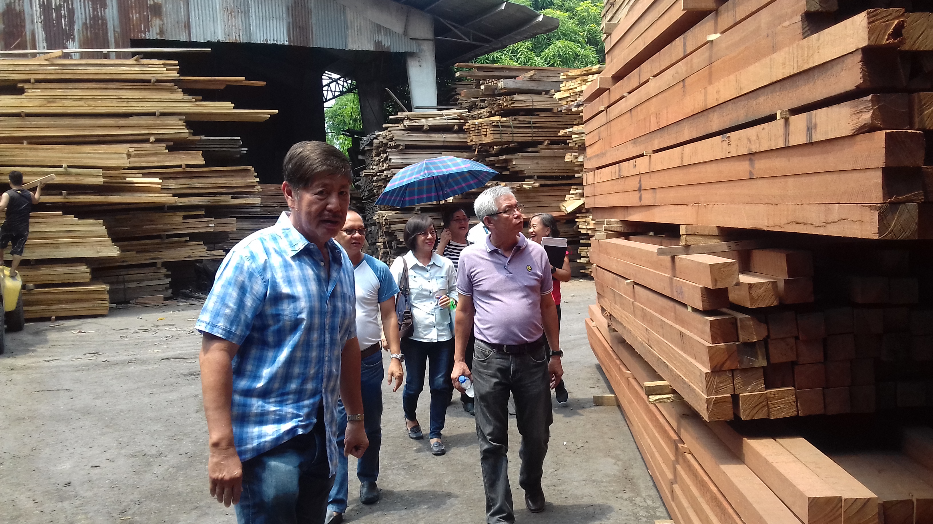 The FPRDI team together with FMB officials evaluated a sawmill in Excel Wood Industries, Inc. in 2017.