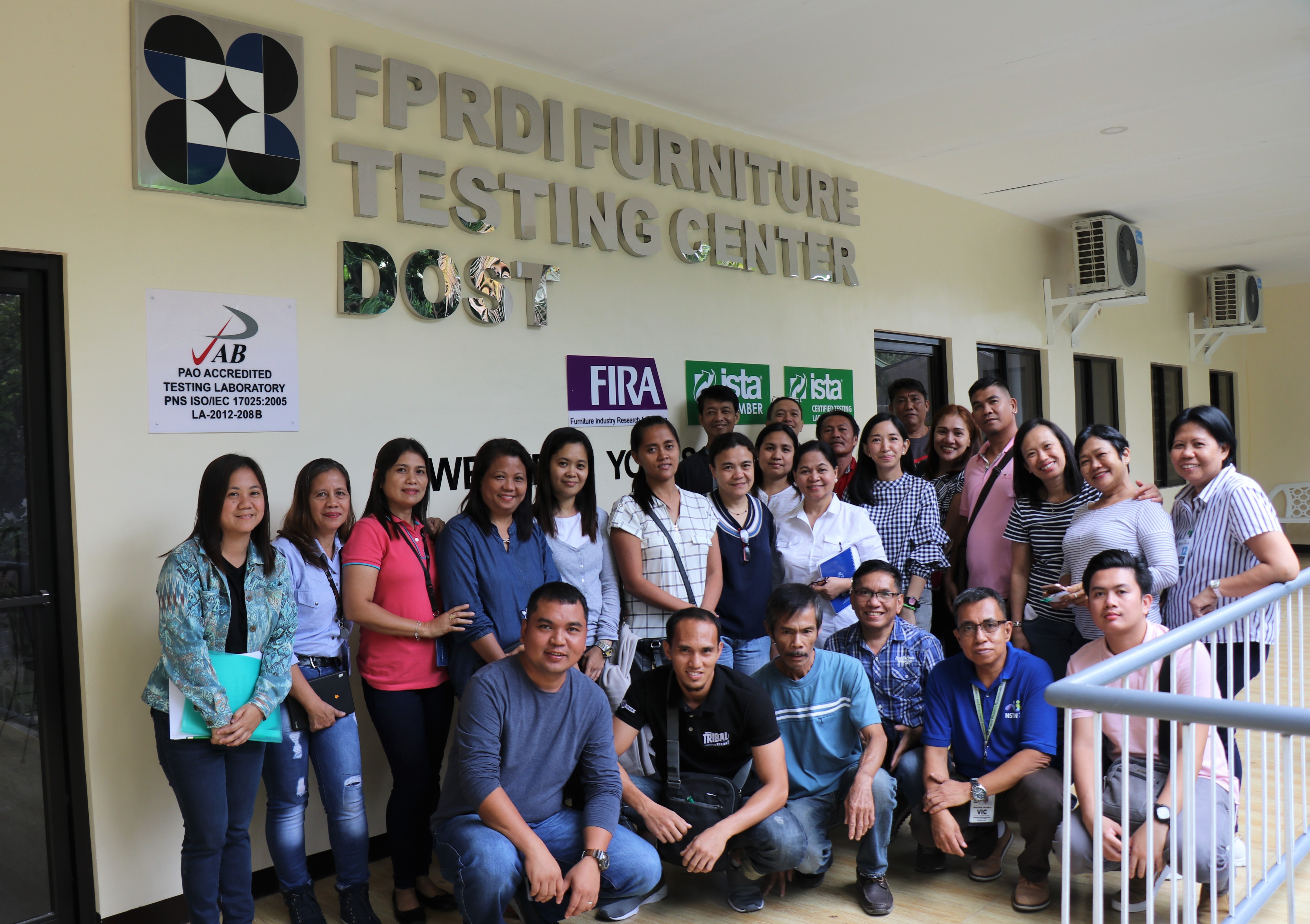 Workshop participants headed by Ms. Elma H. Lopez and Susan P. Macaraig with FFTC’s  
 Engr. Revilleza.