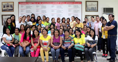 The participants, mostly women, are bamboo stick makers from Brgys. Pinagbayanan, Bukal and San Isidro in Taysan.