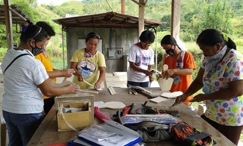 DOST-FPRDI training upcycles woodwastes.